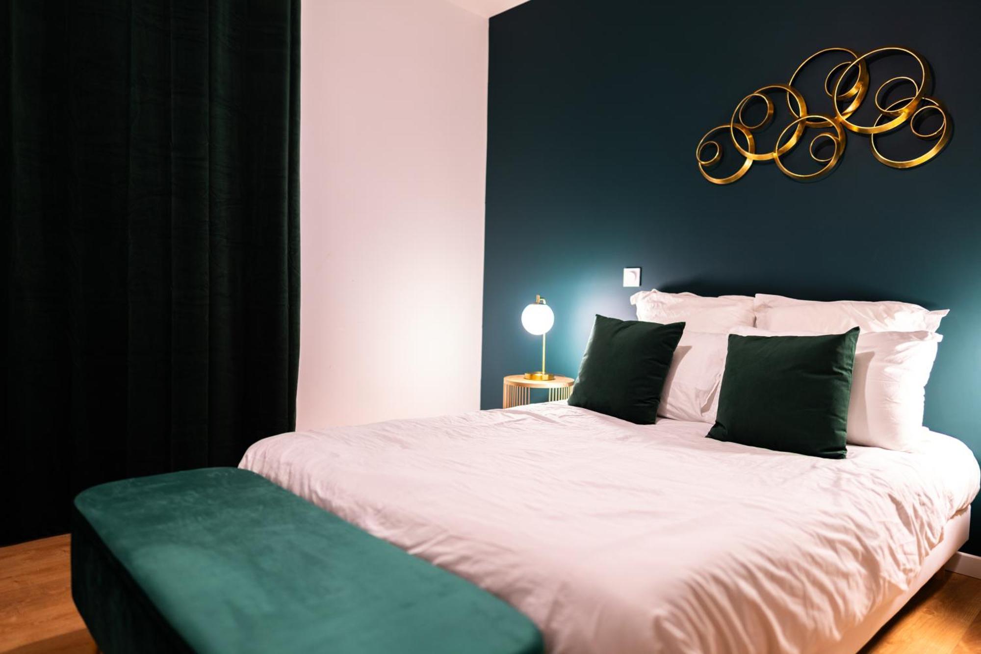 Grand Loft Familial 4 Chambres Avec Parking Prive Saumur Exterior foto