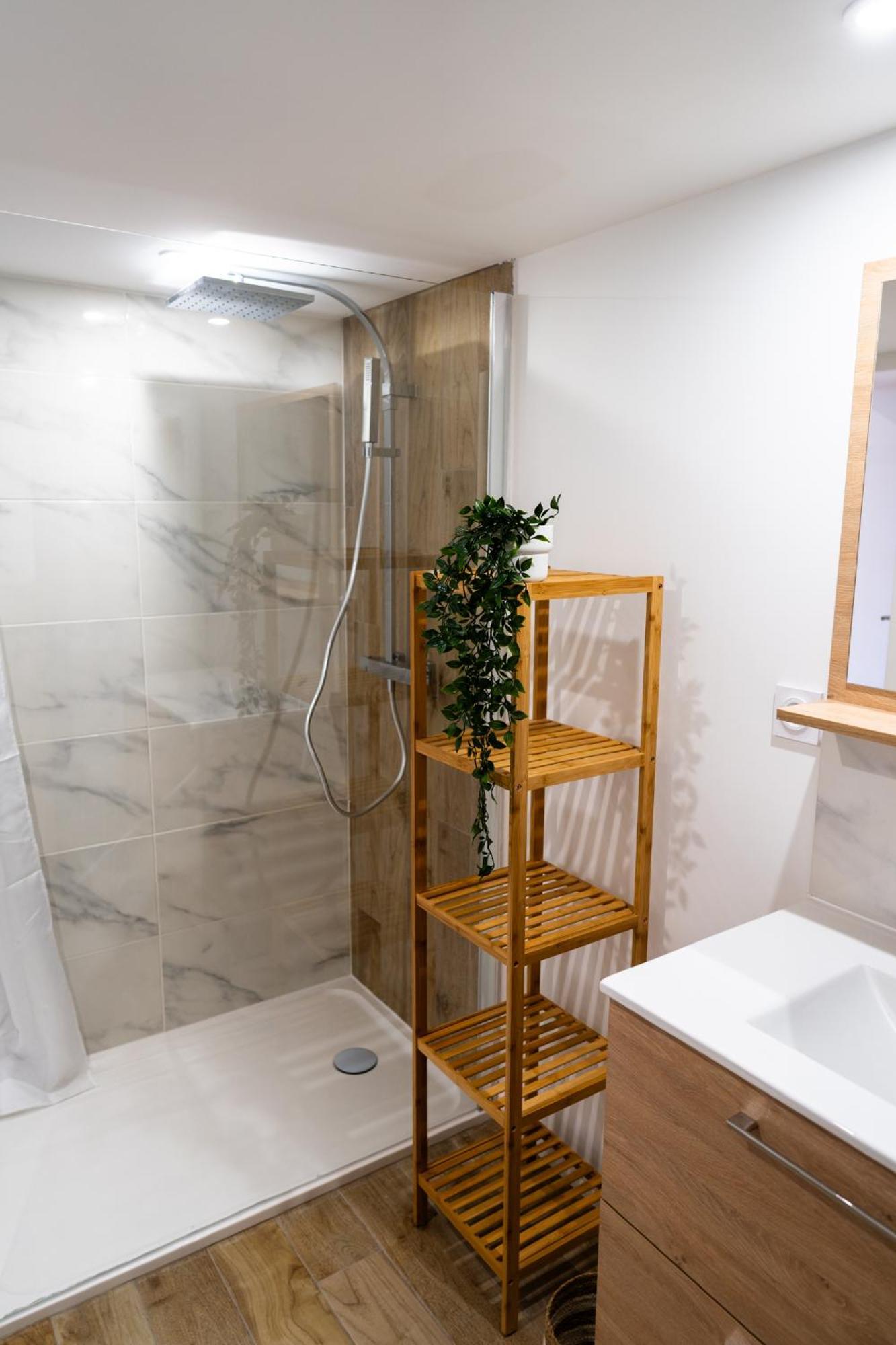 Grand Loft Familial 4 Chambres Avec Parking Prive Saumur Exterior foto